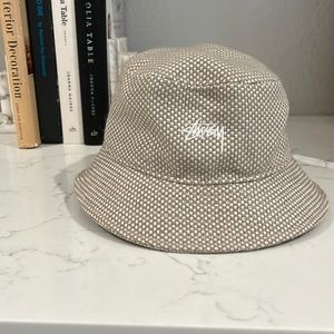 Stussy Bucket Hat- One Size
